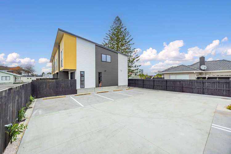 1-7/21 Peachgrove Road Te Atatu Peninsula_25