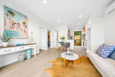 2/92 Titirangi Road_4