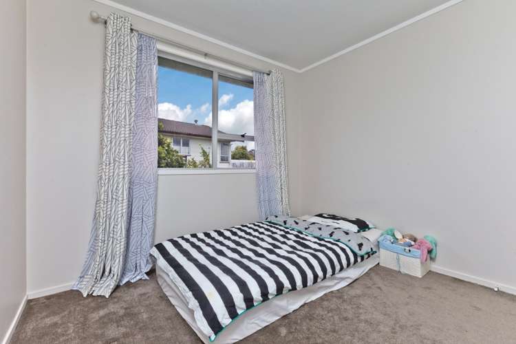 6 Erica Road Sunnynook_10