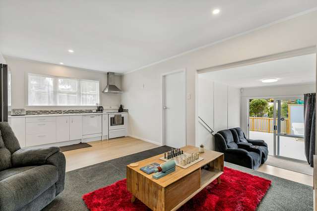 25 York Place Cannons Creek_3