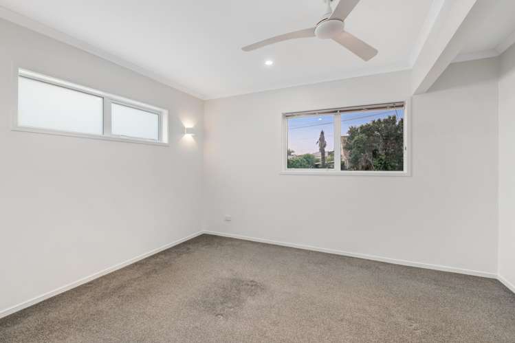 1 Poplar Road Stanmore Bay_32