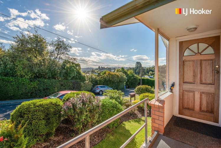 8 Benfell Street Green Island_14