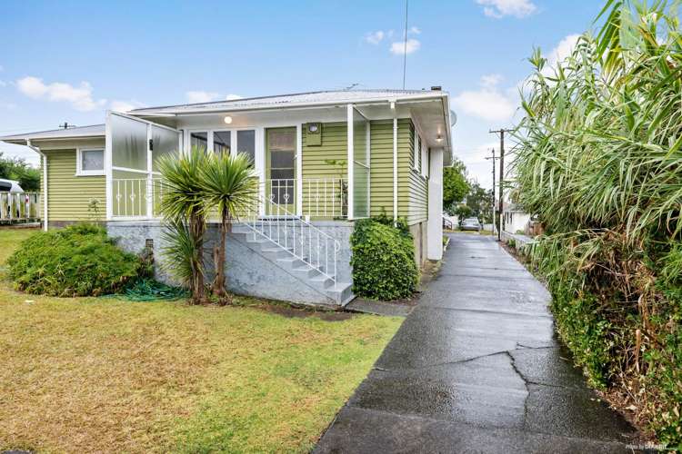 7 Percival Street Manurewa_13