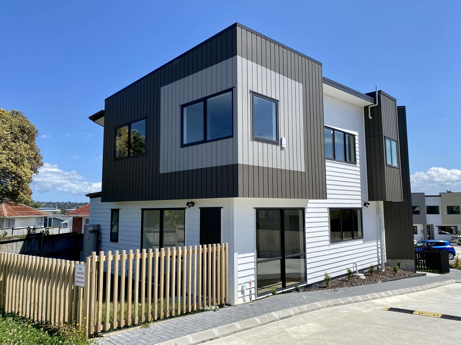1/25 Vodanovich Road Te Atatu South_0