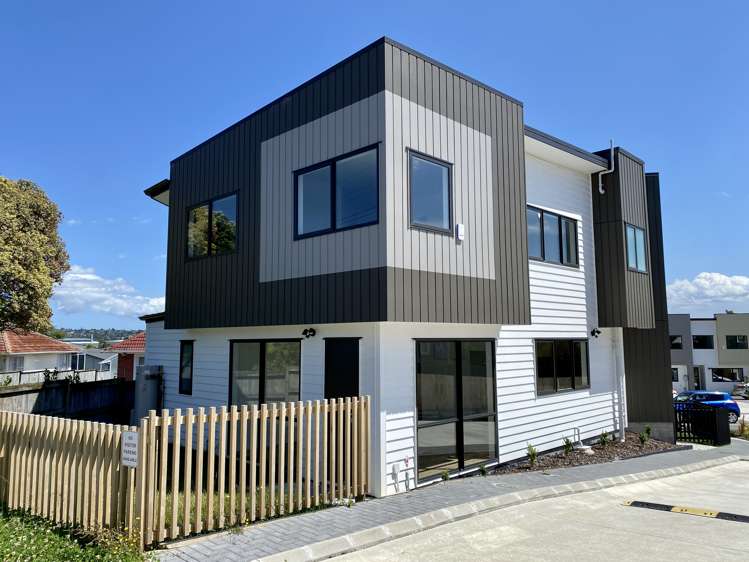 1/25 Vodanovich Road Te Atatu South_0