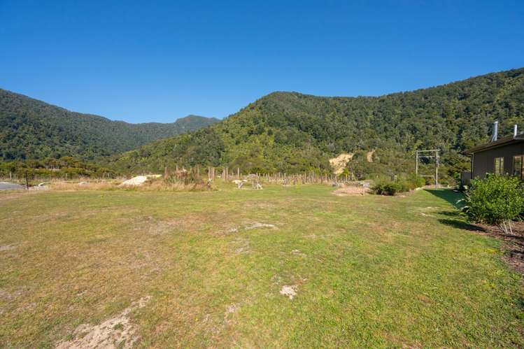 30 and 32 Matai Street Tennyson Inlet_27