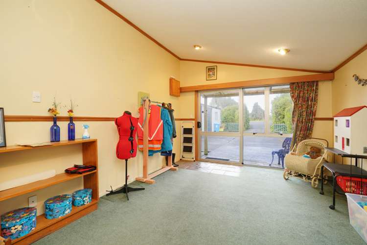 28 Dunns Road Otatara_14