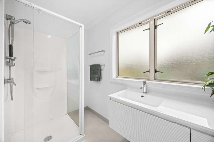 21A Kelwyn Road Kelston_20
