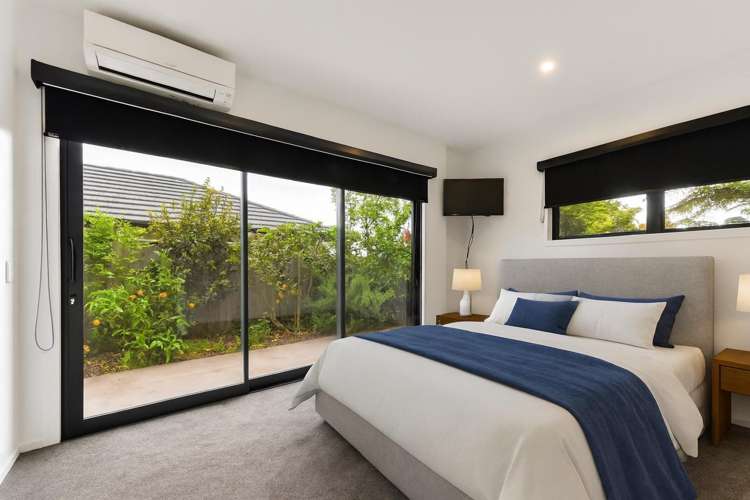 10 Sabine Drive Richmond_10