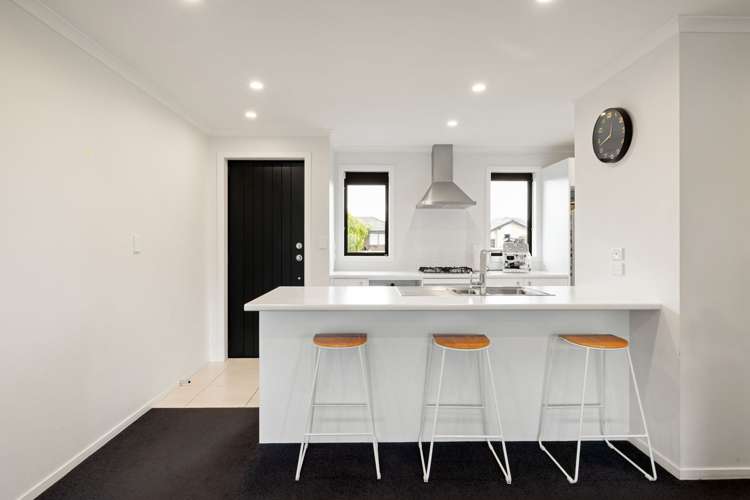 8 Manawaroa Close Grandview Heights_4