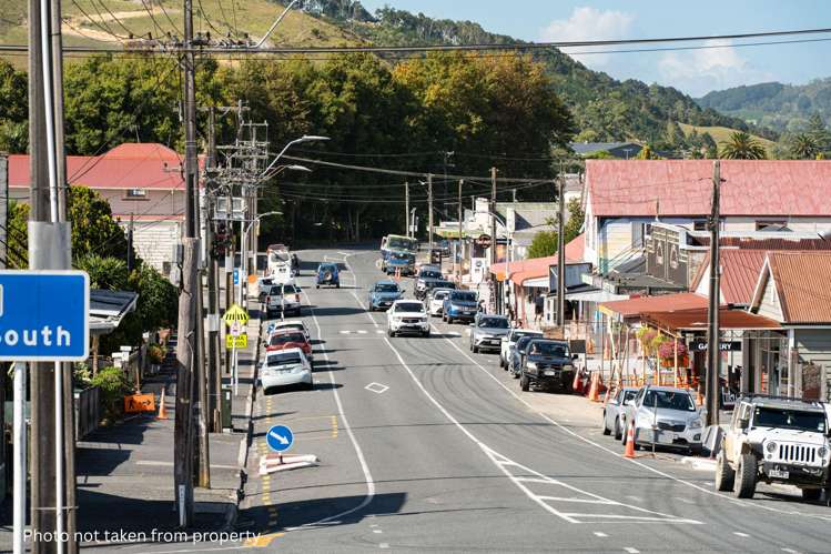 54 & 56A George Street Hikurangi_14