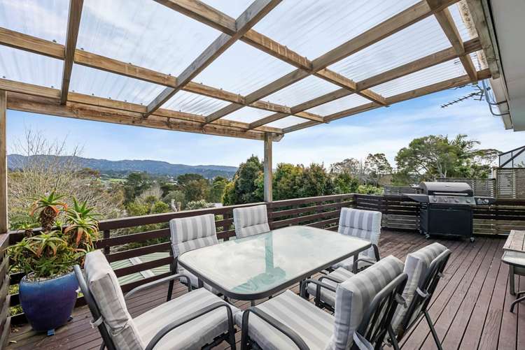 166 Glengarry Road Glen Eden_2