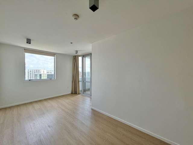 9H/15 City Road 10015_3
