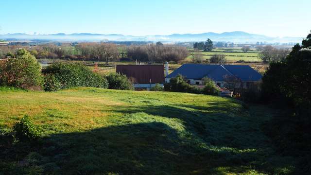 1604 Cust Road Cust_1