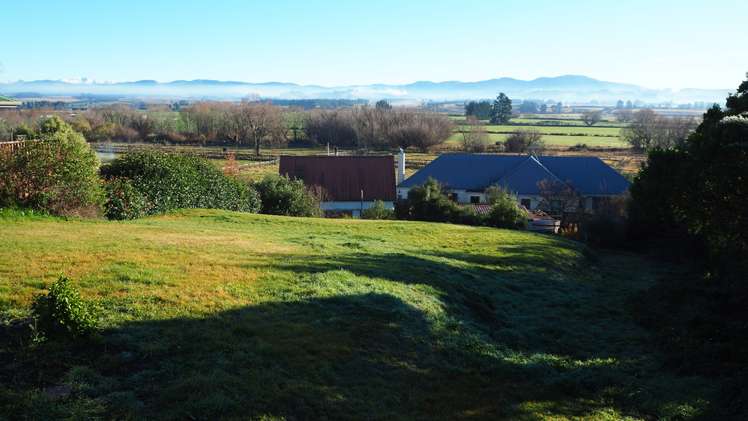 1604 Cust Road Cust_1