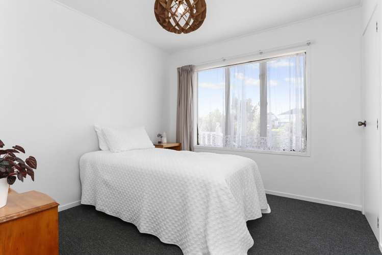 2/59 West Coast Road Glen Eden_11