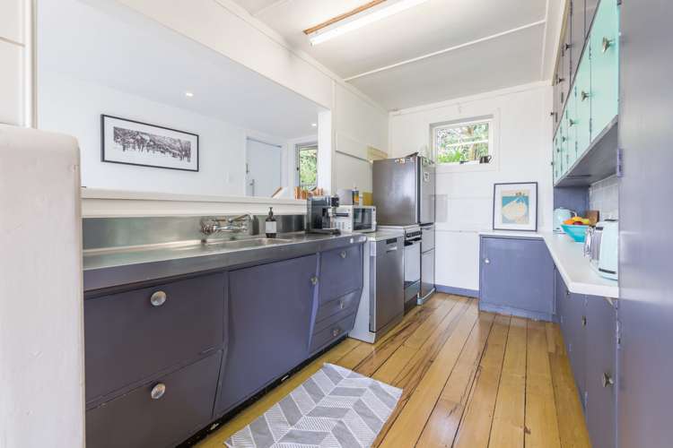 12 Otitori Bay Road Titirangi_12