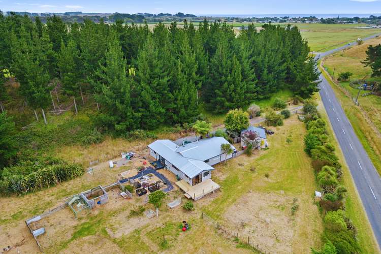 577 Waikawa Beach Road Waikawa Beach_19