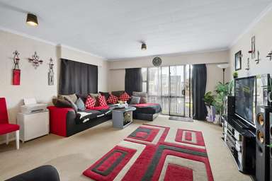 2/10 Birdwood Ave_4