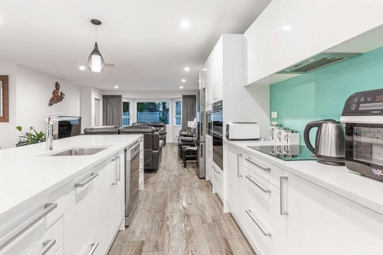 171 Edmonton Road Te Atatu South_19