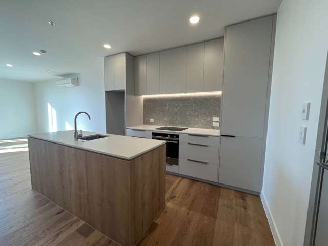 502/2 Grahame Breed Drive Three Kings_3