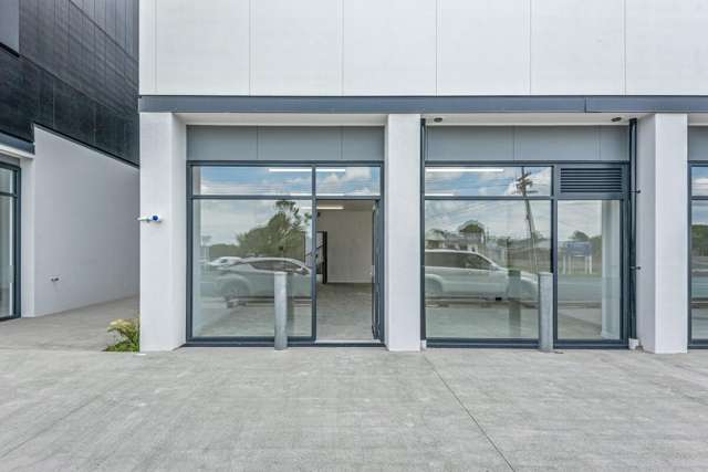 RIVERHEAD RETAIL FOR SALE &ndash; 68.3m&sup2;