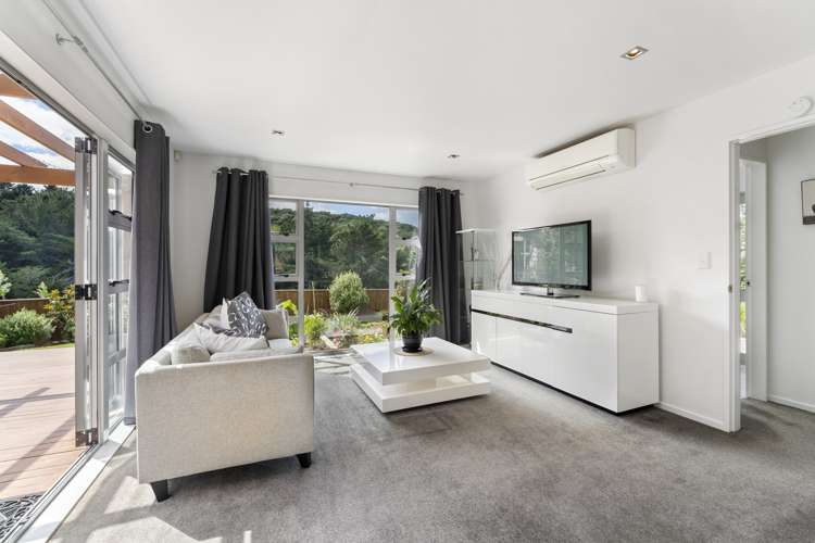 51 Te Puia Drive Aotea_5