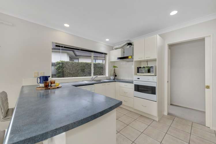 6 Moycullien Lane East Tamaki Heights_15