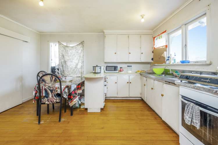 99 Beaumonts Way Manurewa_9