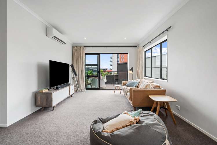 1 Danga Lane Hobsonville_4