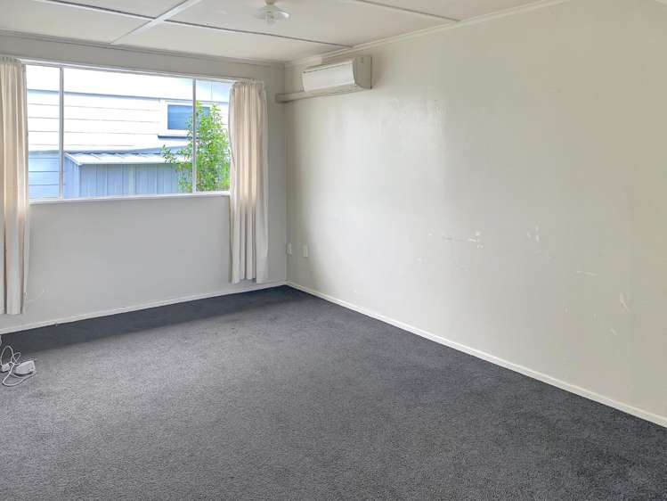 2/27 Lyell Road 1052_2