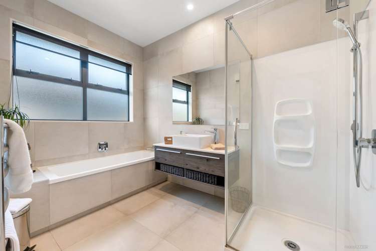 4 Kibblewhite Avenue Beachlands_15