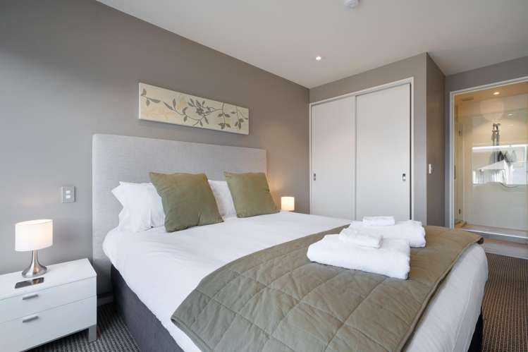 Unit 1 LakeRidge Apts, 51 Thompson Street Queenstown_9