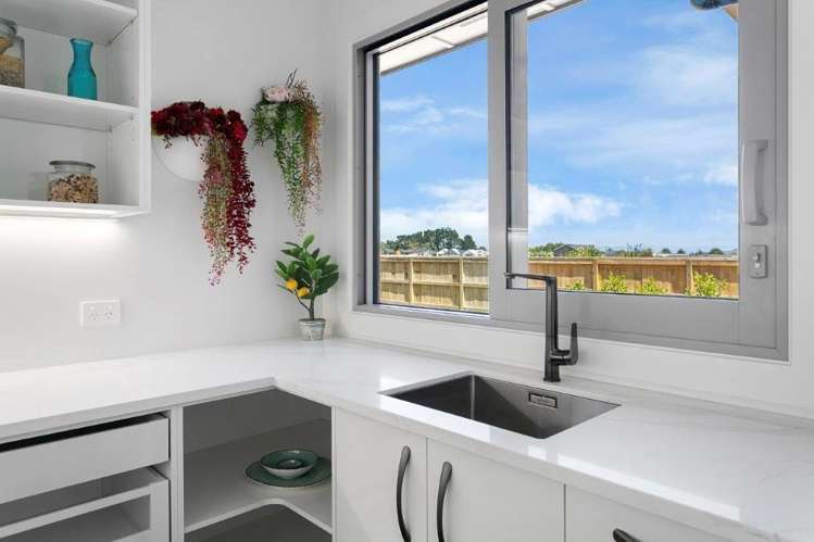 32 Wai Terrace Wharewaka_6