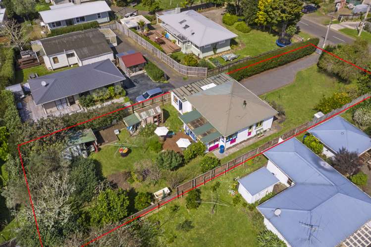 23 Lorenzen Bay Road Raglan_18