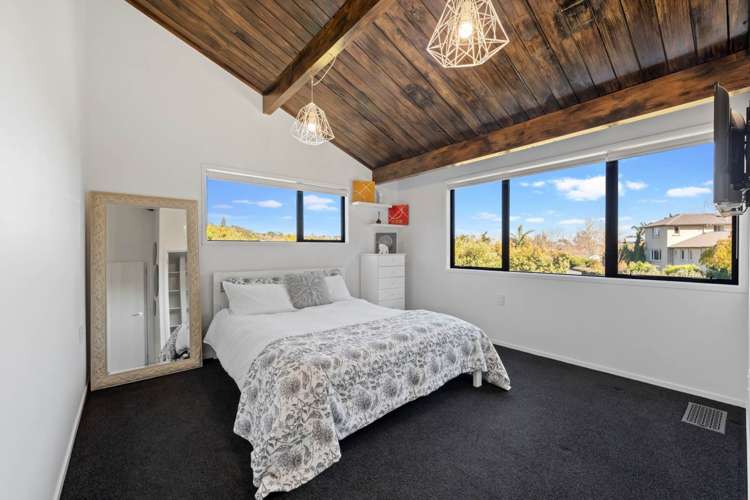 17 Wainoni Heights Greenhithe_17