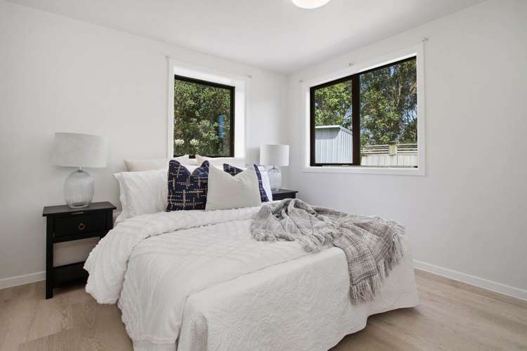 17 Thalia Place Totara Vale_28