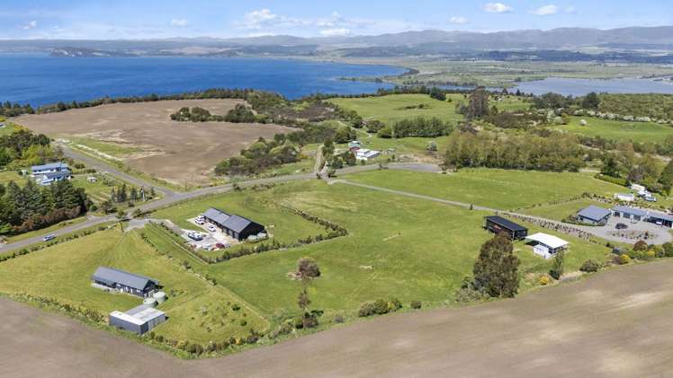 46 Parerohi Grove Pukawa_4