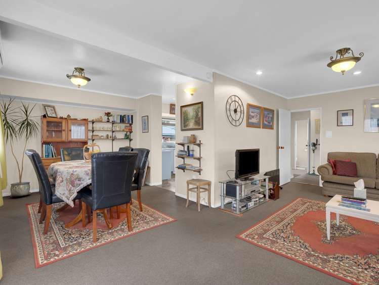 15B Anderson Road Deanwell_12