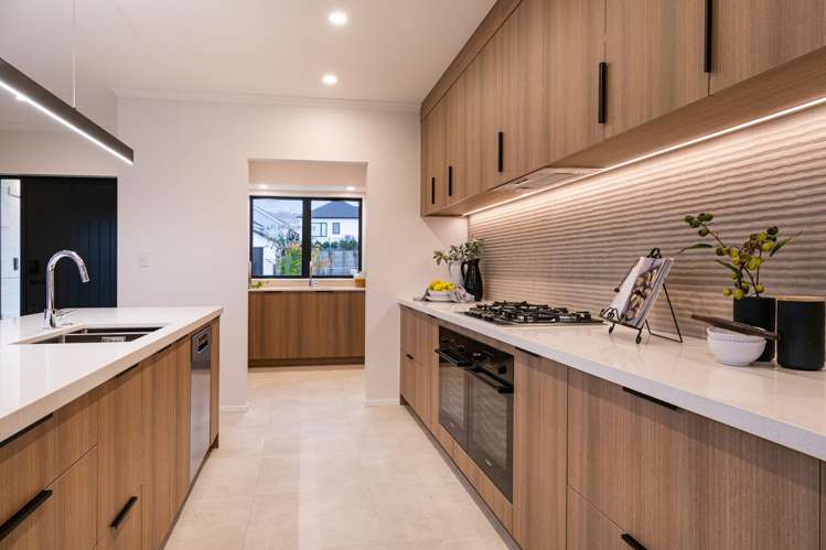 16 Tukutata Crescent Milldale_12