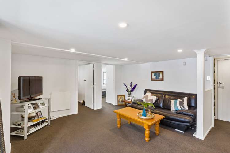 37a Bradbury Road Botany Downs_19