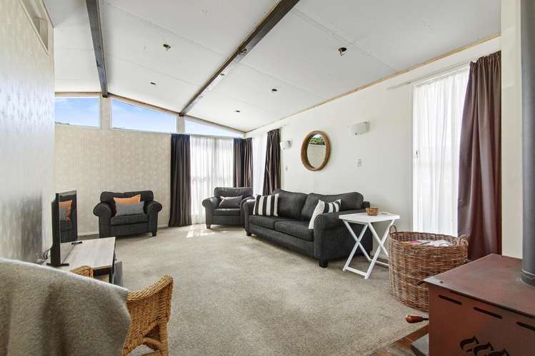 15 Kerepehi Grove Wainuiomata_7