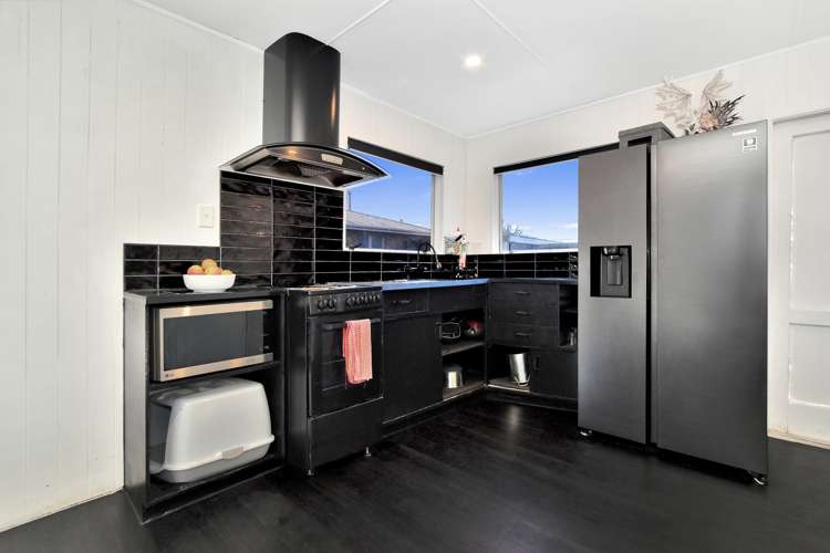 7 Wembury Grove Parkvale_7