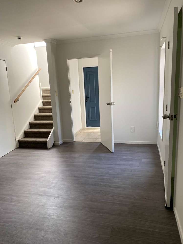 6/4 Charlenne Close Ranui_8