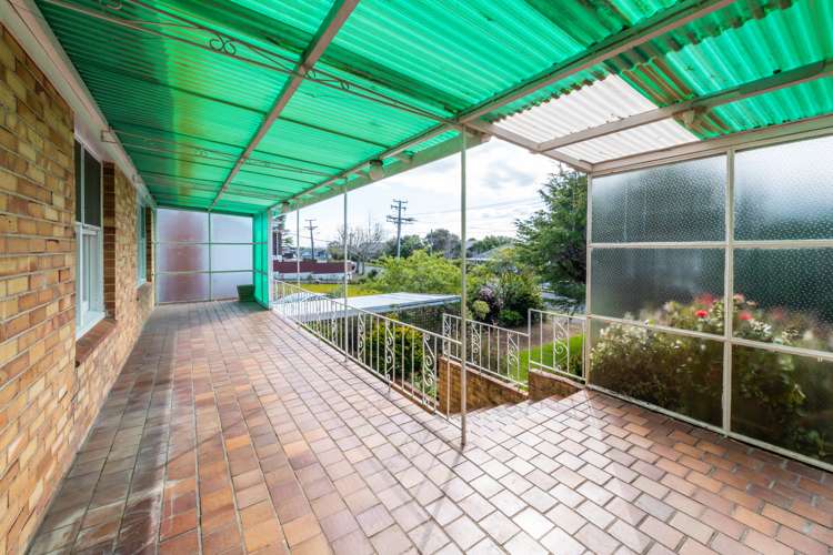 69 Willerton Avenue New Lynn_15