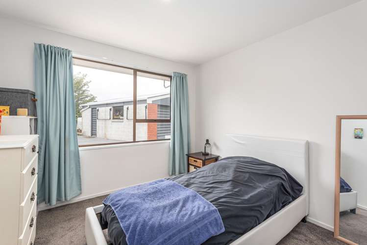 18 Lowry Avenue Redwood_14