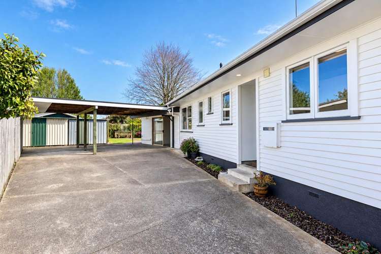 27 Joanna Place Deanwell_25