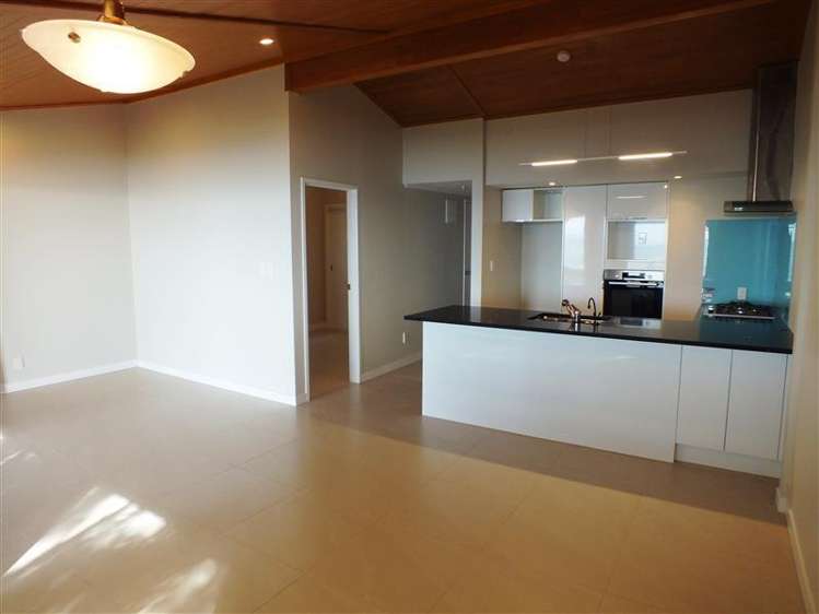 11/4 Arkles Strand Arkles Bay_6