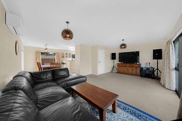 72 Kurnell Drive Botany Downs_5