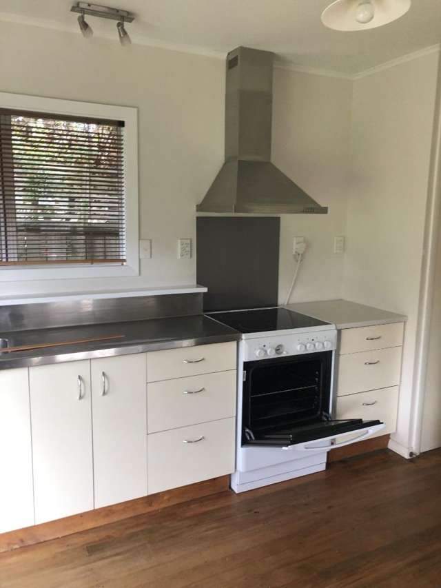 1/6 Hilliard Street Stoke_3